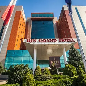 Hotel Rin Grand Boekarest